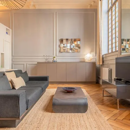 Centre - Grand Atypique ! Lägenhet *